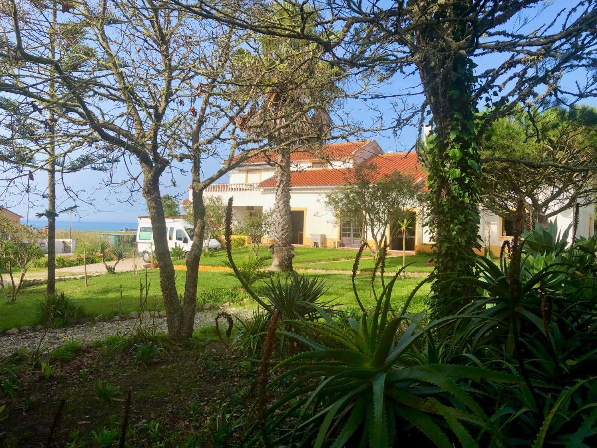 לינה וארוחת בוקר São Bernardino Casa Jardim Peniche מראה חיצוני תמונה